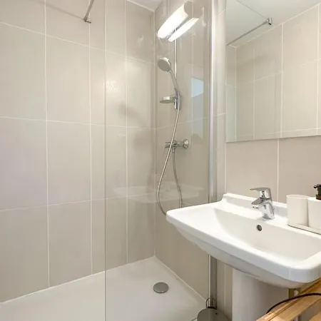 Flexliving - Whole - Lourmel Apartamento