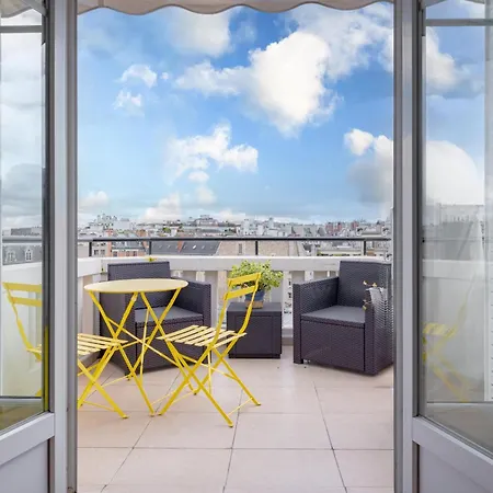1-bedroom Gem Eiffel Tower View, Terrace, And Ac *