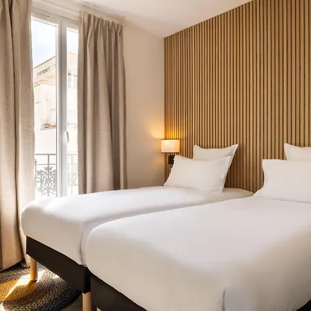 Szálloda Korner Eiffel 3*