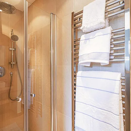 1min Walk From Champs Elysees - Avenue Montaigne - Ac - Self-checkin - Working Desk Appartamento *