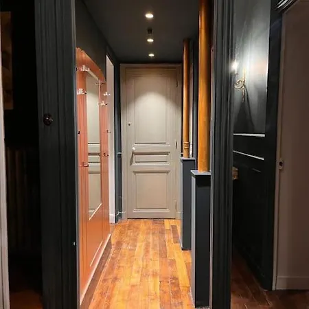Habitación en casa particular Grande Privee Sur Jardin Arbore