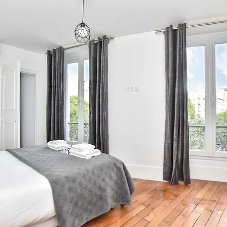 Serene - 2br- 6p - Menilmontant
