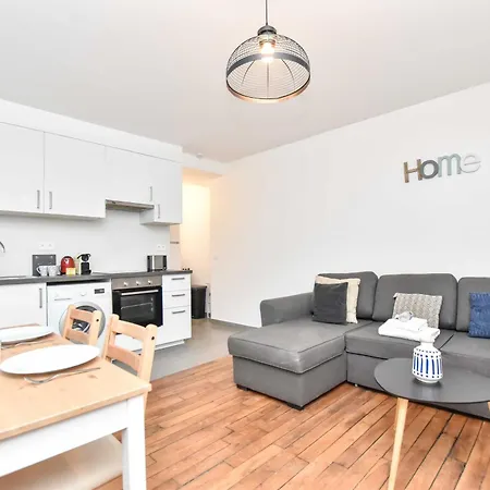 Serene - 2br- 6p - Menilmontant Appartement