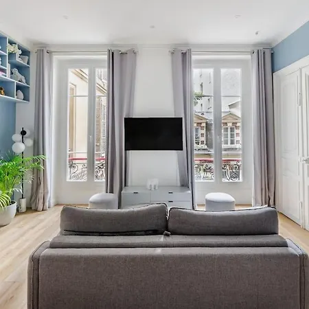 Apartman Newly Renovated Near La Madeleine *
