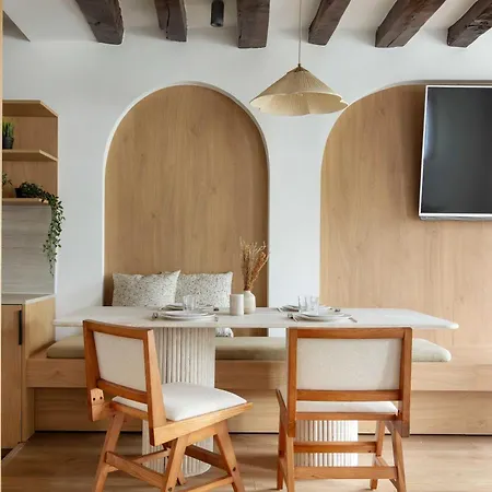 شقة Refurbished - 2br-6p - Chatelet باريس