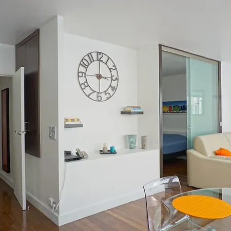 Rue Beaujon - 8 * Paris