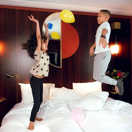 Nest Paris La Defense - Mgallery Hotel Puteaux