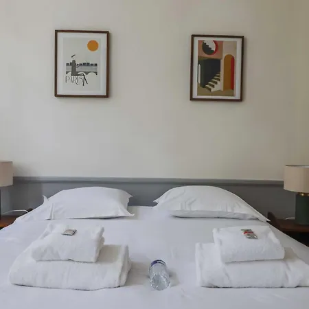 Exceptional - 2br-4p- Notre-dame Cathedral Apartment