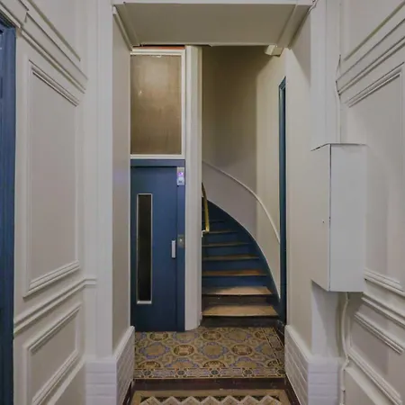 Ideally Located In The Heart Of Apartment