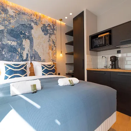 Demeure Montmartre Apartment *