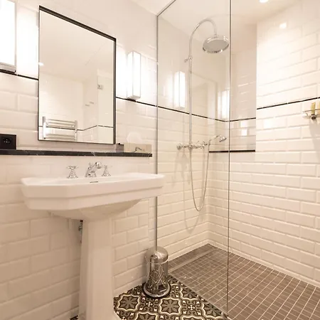 Demeure Montmartre Apartment Paris