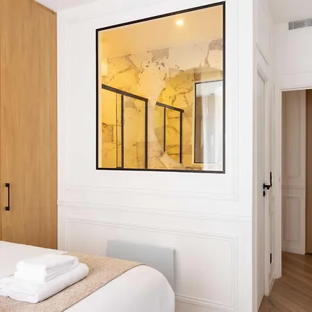Exclusive With Ac - 2bd-6p - Quartier Latin Apartment