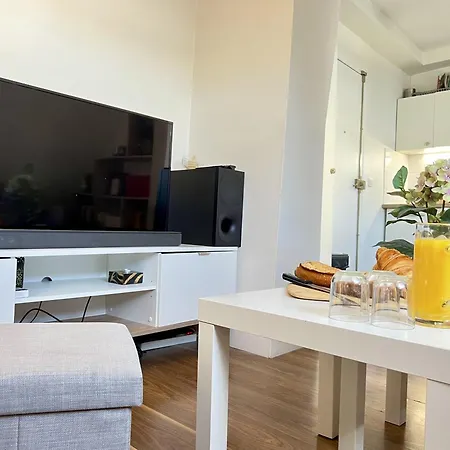 Charme Parisien - Sous Les Toits De A Opera Apartamento *