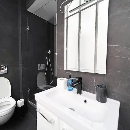 Urban Flat 69 - Beautiful Parisian In Center Of Apartment
