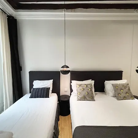 Urban Flat 69 - Beautiful Parisian In Center Of Apartment