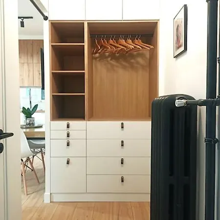 And Cosy 1 Bedroom *
