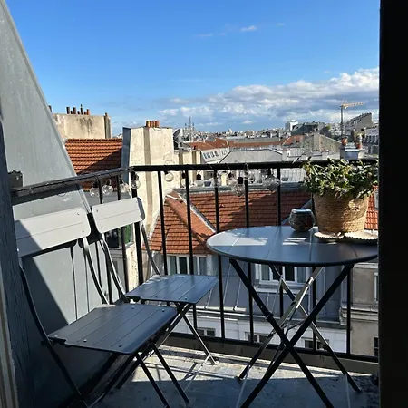 Entierement Renove Avec Balcon Place De La Bastille * Parigi
