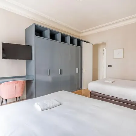 Apartment Particulier Dans Le 17eme Arondissement *