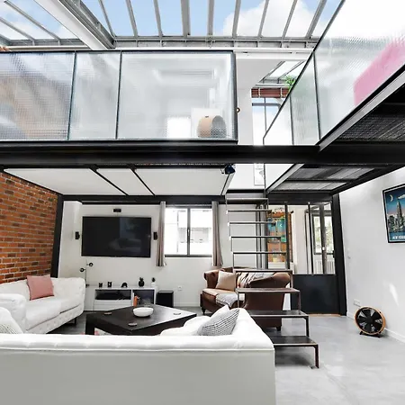 Somptuous Terrace-2br-6pcenter Of Appartement