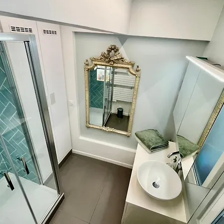 For 2 With Balcony In