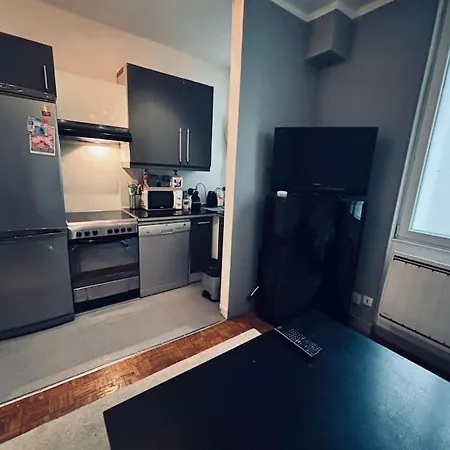 Apartment Apparemment Clichy Proche