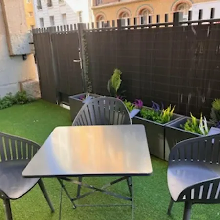 Apartment Bright Flat With Terrace Paris