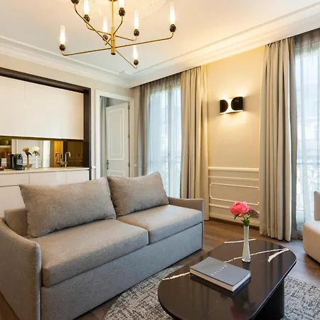 Szálloda La Clef Tour Eiffel By The Crest Collection 5*