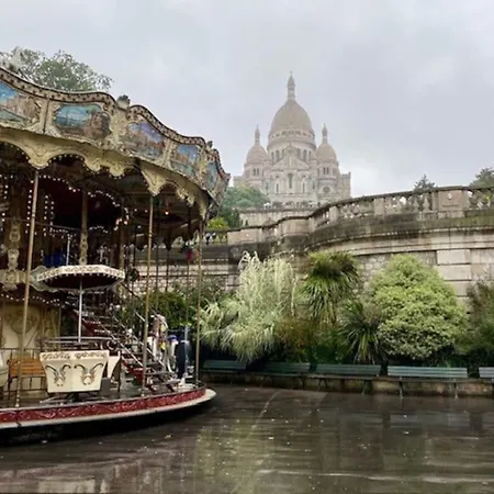 Appartement Montmartre En Rez-de-jardin