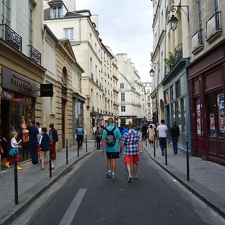 Picasso, Rue Debelleyme 4 Places