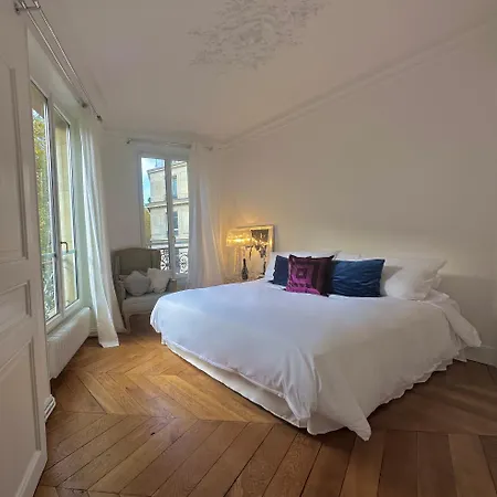 アパート Luxury With A View Of The Eiffel Tower