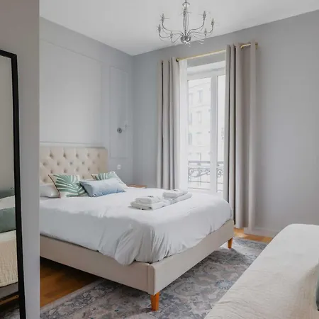 Luxurious - 4br-10p- Ternes-pereire Apartment Paris