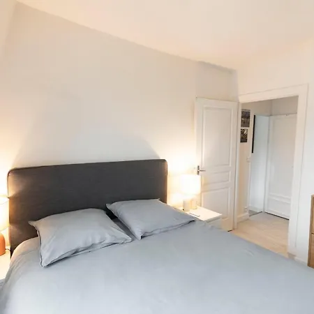 Vue Magnifique Sur Le Sacre Coeur. Apartment