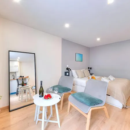 Apartment 388 Trousseau - Superbe A