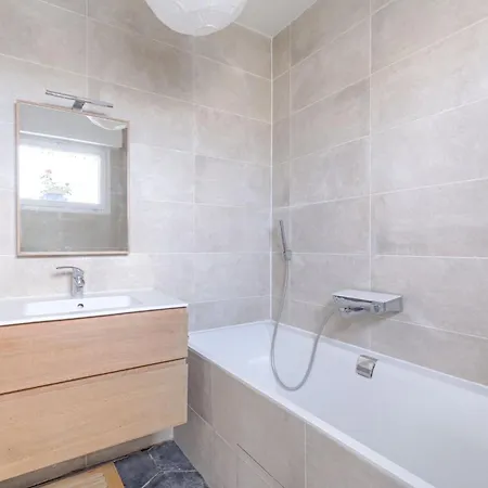 Appartement Trois Pieces Sur Parc De La Terrasse Et Vues