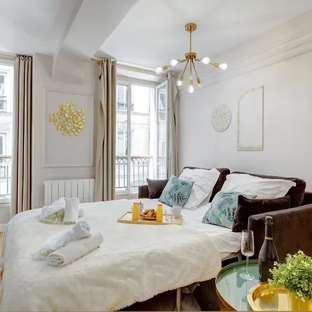 Apartment 223 Rothschild - Superb In