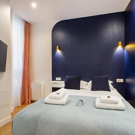 Apartment Beautiful - 4br 10p - 9th Arrondissement Of