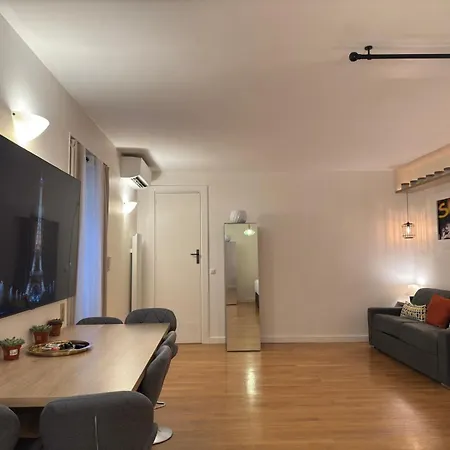 Marais, Sainte-croix Bretonnerie - 6 Places Appartement