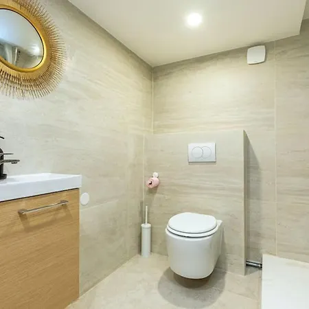 Apartment Avec Jacuzzi A Proximite Des Champs-elysees Paris