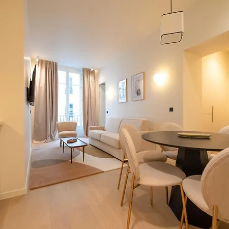 Elegant With Ac - 2br-6p -palais Garnier Apartment