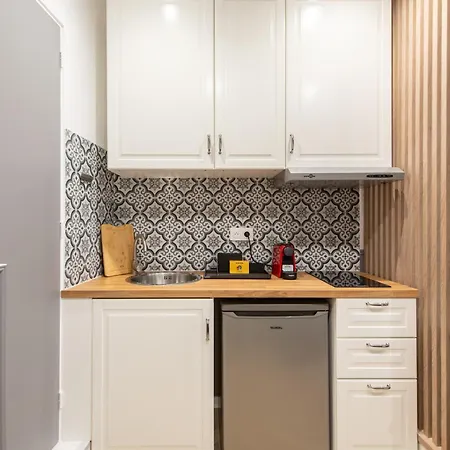 Raymond - Cosy Proche Montparnasse Appartement