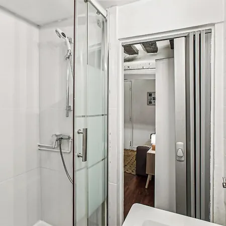 Apartment Herold - Place De Victoires By B'your