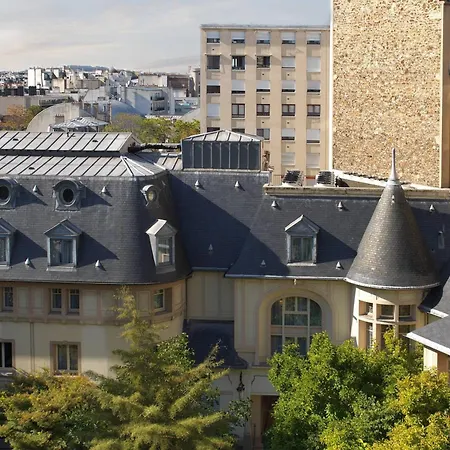 Renaissance Nobel Tour Eiffel Hotel