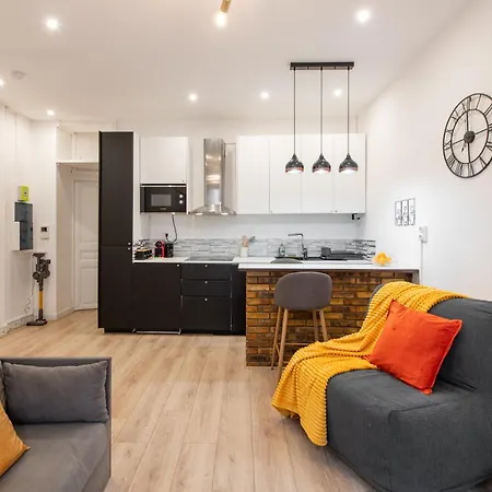 Cozy & Fully Equipped 5 Min Walk To Metro, Montparnasse Neighbourhood Апартаменты Париж
