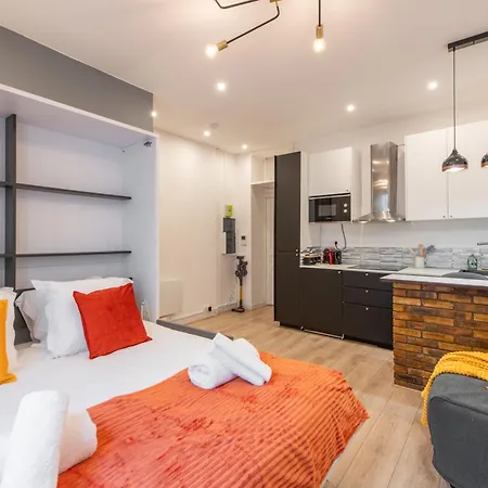 Cozy & Fully Equipped 5 Min Walk To Metro, Montparnasse Neighbourhood Апартаменты