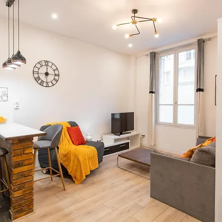 Апартаменты Cozy & Fully Equipped 5 Min Walk To Metro, Montparnasse Neighbourhood