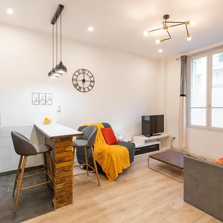 Cozy & Fully Equipped 5 Min Walk To Metro, Montparnasse Neighbourhood * Париж