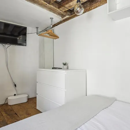 Apartment & Louvre - 1br - Cityapartmentstay