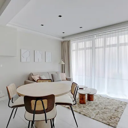 Modern -accor Arena Bercy 1br-4p Париж