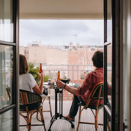 Eiffel Blomet Hotel