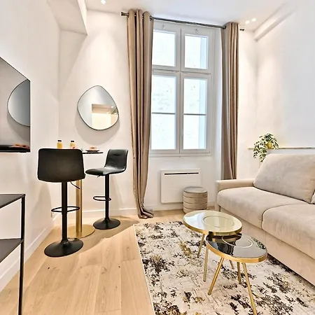 Chic In Paris- Iii Apartment